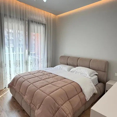 Luxury At Delijorgji Complex 10 Lejlighed Tirana