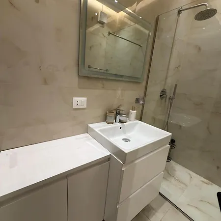 Апартаменты Luxury At Delijorgji Complex 10 Тирана